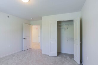 Cedar Ridge Senior Apartments in Pittsburgh, PA - Building Photo - Interior Photo