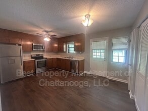 5902 Fort Sumter Dr in Harrison, TN - Building Photo - Building Photo