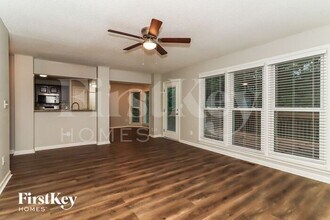 191 Hunters Creek in Dallas, GA - Foto de edificio - Building Photo