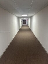 5800 SW 127th Ave in Miami, FL - Building Photo - Building Photo