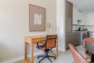 370 Harrison Ave in Boston, MA - Building Photo - Building Photo