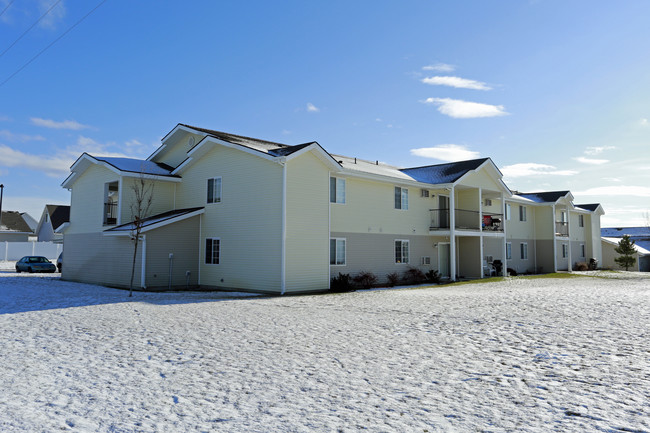 Airway Pointe Family Apartments in Airway Heights, WA - Foto de edificio - Building Photo