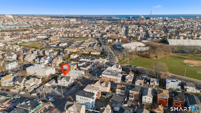 712 Madison Ave in Bridgeport, CT - Building Photo - Building Photo