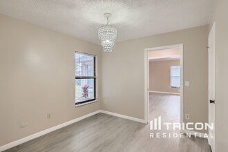 1007 Black Willow Dr in Oviedo, FL - Building Photo - Building Photo