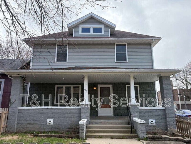 property at 409 W Washington St