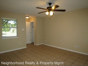 3007 Kestrel Dr in Austin, TX - Foto de edificio - Building Photo