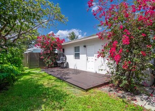 321 S Swinton Ave in Delray Beach, FL - Building Photo - Building Photo