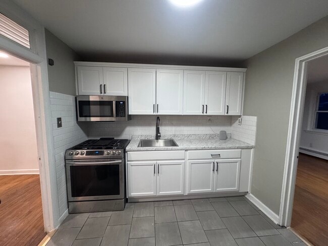 330 Magee Ave, Unit 2