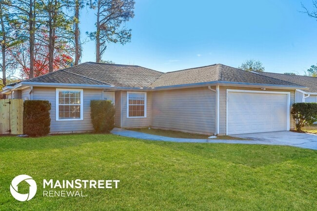 7767 Pikes Peak Dr, Unit 0112 in Jacksonville, FL - Foto de edificio - Building Photo