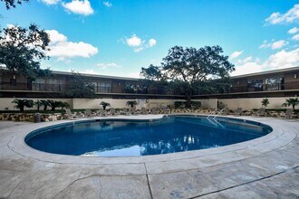 2929 Buffalo Speedway in Houston, TX - Building Photo - Building Photo