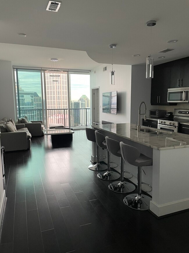 property at 1080 Peachtree St NE