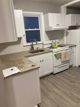 14 Chapman St, Unit 1st floor in Bloomfield, NJ - Building Photo - Building Photo