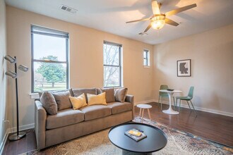 1016 18th Ave S in Nashville, TN - Building Photo - Building Photo