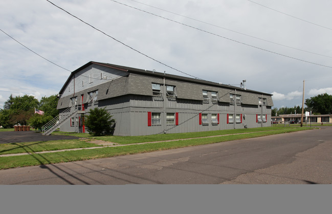 3202 Belknap St in Superior, WI - Foto de edificio - Building Photo