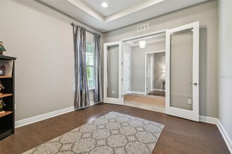 13427 Canopy Creek Dr in Tampa, FL - Foto de edificio - Building Photo