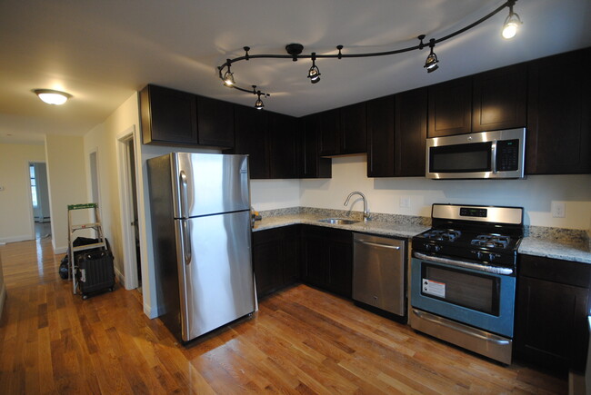 30 Wordsworth St, Unit 2