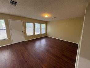 7908 Rosenberry Dr in Austin, TX - Building Photo - Building Photo