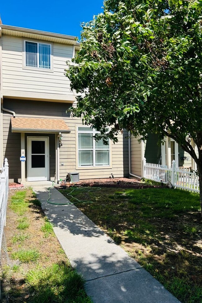 49 Fuller Cir