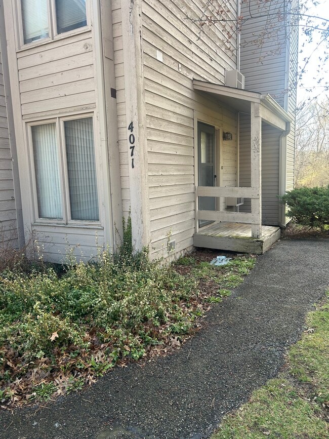 4071 Applewood Ln, Unit 4071, Unit 4071