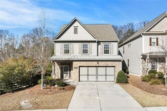 6496 Crosscreek Ln in Flowery Branch, GA - Building Photo - Building Photo