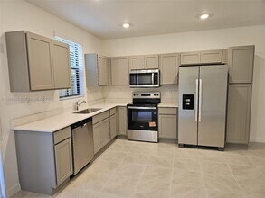 1533 NE 3rd Ave in Florida City, FL - Building Photo - Building Photo