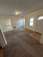 307 Main St in Sturbridge, MA - Building Photo - Building Photo