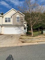 205 Clusters Cir in Mooresville, NC - Building Photo