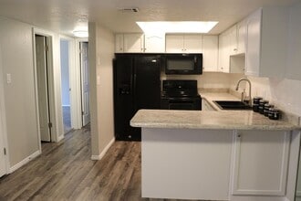 777 S 400 E in Saint George, UT - Foto de edificio - Building Photo