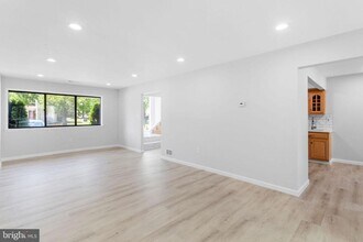 36 Viburnum Ln in Mount Laurel, NJ - Building Photo - Building Photo