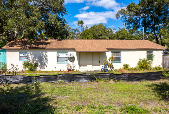 15421 Morgan St in Clearwater, FL - Building Photo - Building Photo