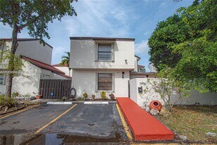 10099 NW 4th Ln in Miami, FL - Building Photo