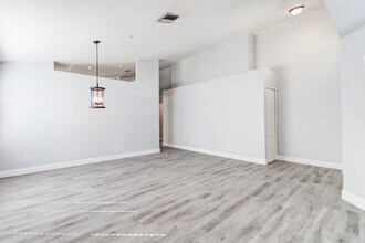 29806 Morningmist Dr in Wesley Chapel, FL - Building Photo - Building Photo