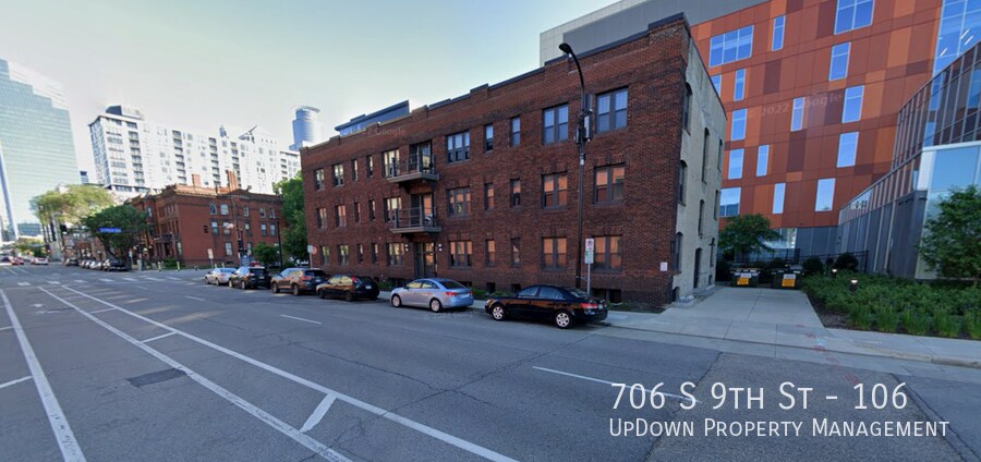 706 S 9th St in Minneapolis, MN - Building Photo