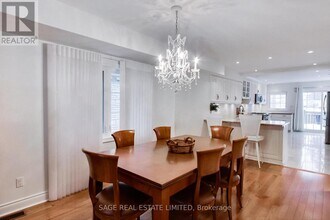 176 Lawlor Ave in Toronto, ON - Building Photo - Building Photo