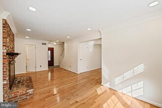 11 Holly Rd in Severna Park, MD - Building Photo - Building Photo