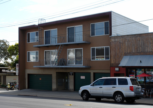 3571 16th St in San Francisco, CA - Foto de edificio - Building Photo