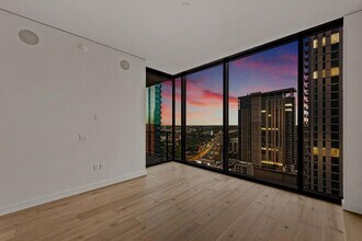 610 Davis St, Unit 2902 in Austin, TX - Building Photo - Building Photo