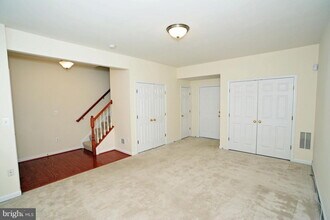 2303 Huntington Station Ct in Alexandria, VA - Building Photo - Building Photo