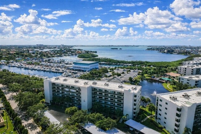 property at 1316 Pasadena Ave S