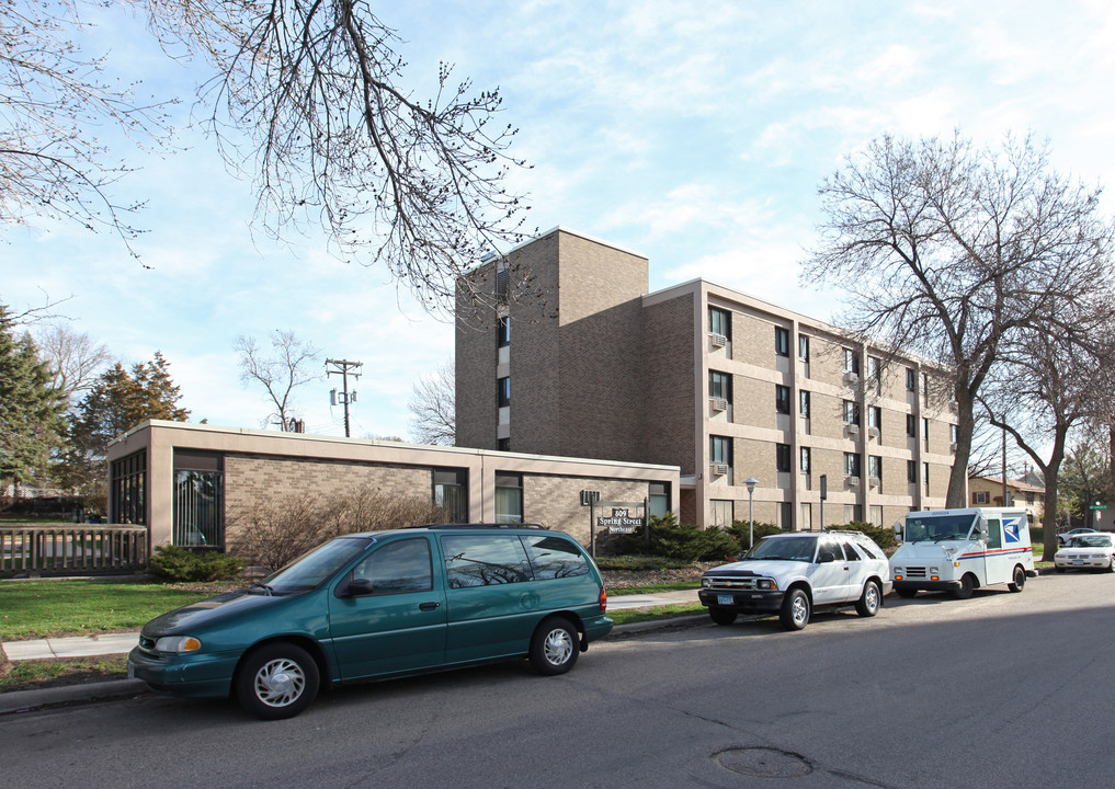 809 Spring St NE in Minneapolis, MN - Building Photo