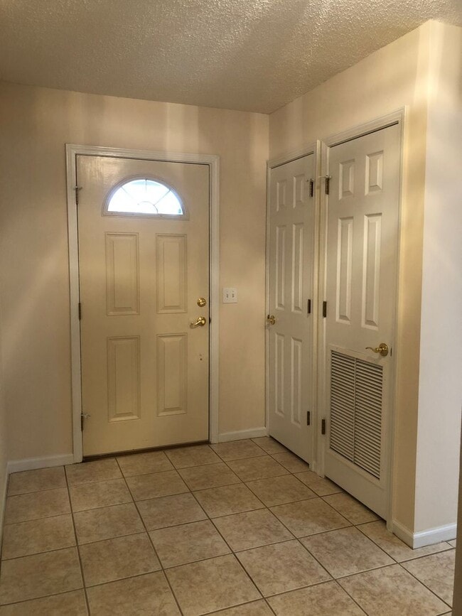 258 Windsor Garden Dr in Enterprise, AL - Building Photo - Building Photo