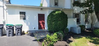 209 NY-32 in Woodbury, NY - Building Photo