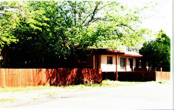 2716 N Edith Blvd in Tucson, AZ - Foto de edificio