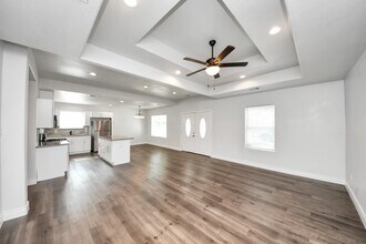 3541 Rebecca St in Houston, TX - Building Photo - Building Photo
