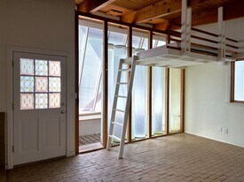 317 Cornell Dr SE in Albuquerque, NM - Building Photo