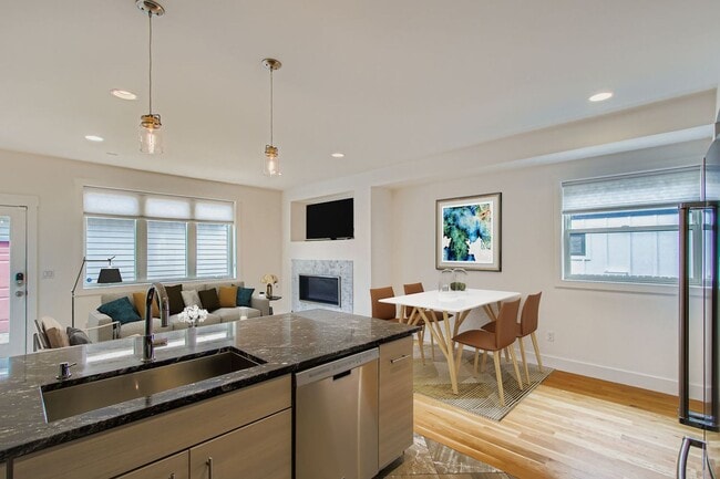 2436 Ames St in Edgewater, CO - Building Photo - Building Photo