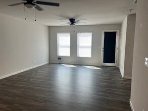 9455 W Troy Dr in Arizona City, AZ - Building Photo - Building Photo