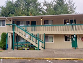 Evergreen Apartments in Mccleary, WA - Building Photo - Building Photo