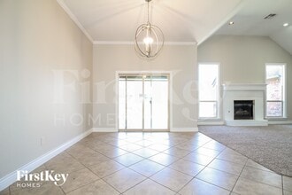 1705 Northwest 193rd Circle in Edmond, OK - Foto de edificio - Building Photo