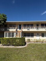 119 Andover E in West Palm Beach, FL - Building Photo